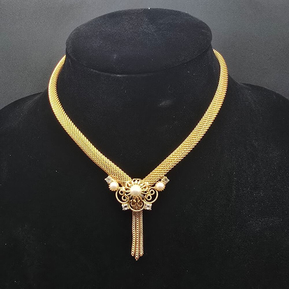 Lisa Jewels Gold Tone Mesh Necklace Faux Pearl Vintage Costsume Jewelry